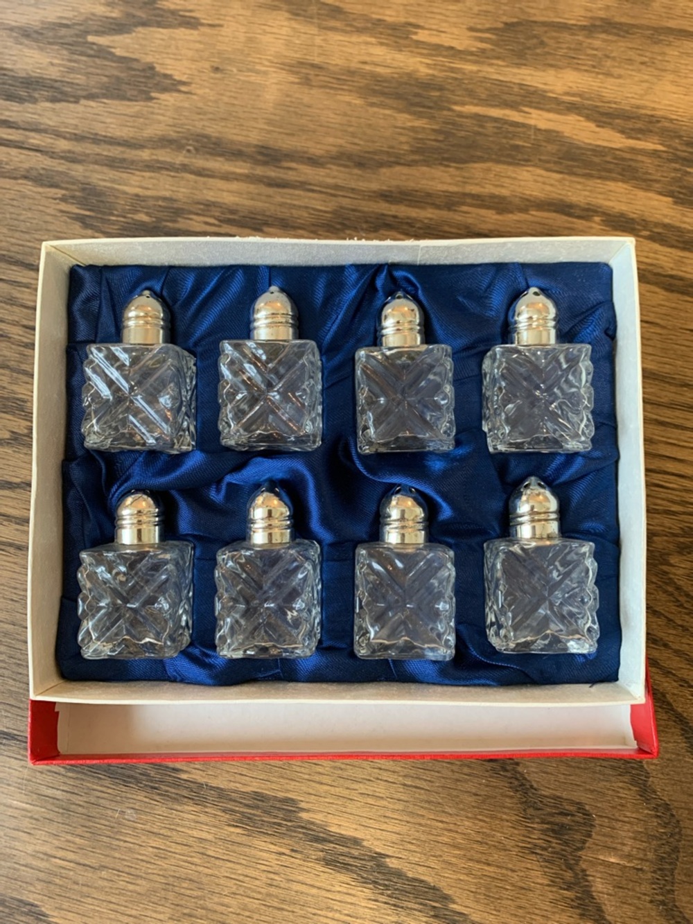 Leonard crystal salt/pepper shakers